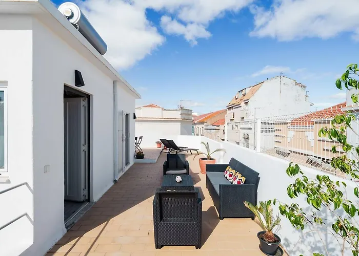 Spacious Stylish Portimão